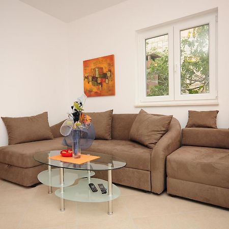 Apartments Rose Pisak Bagian luar foto