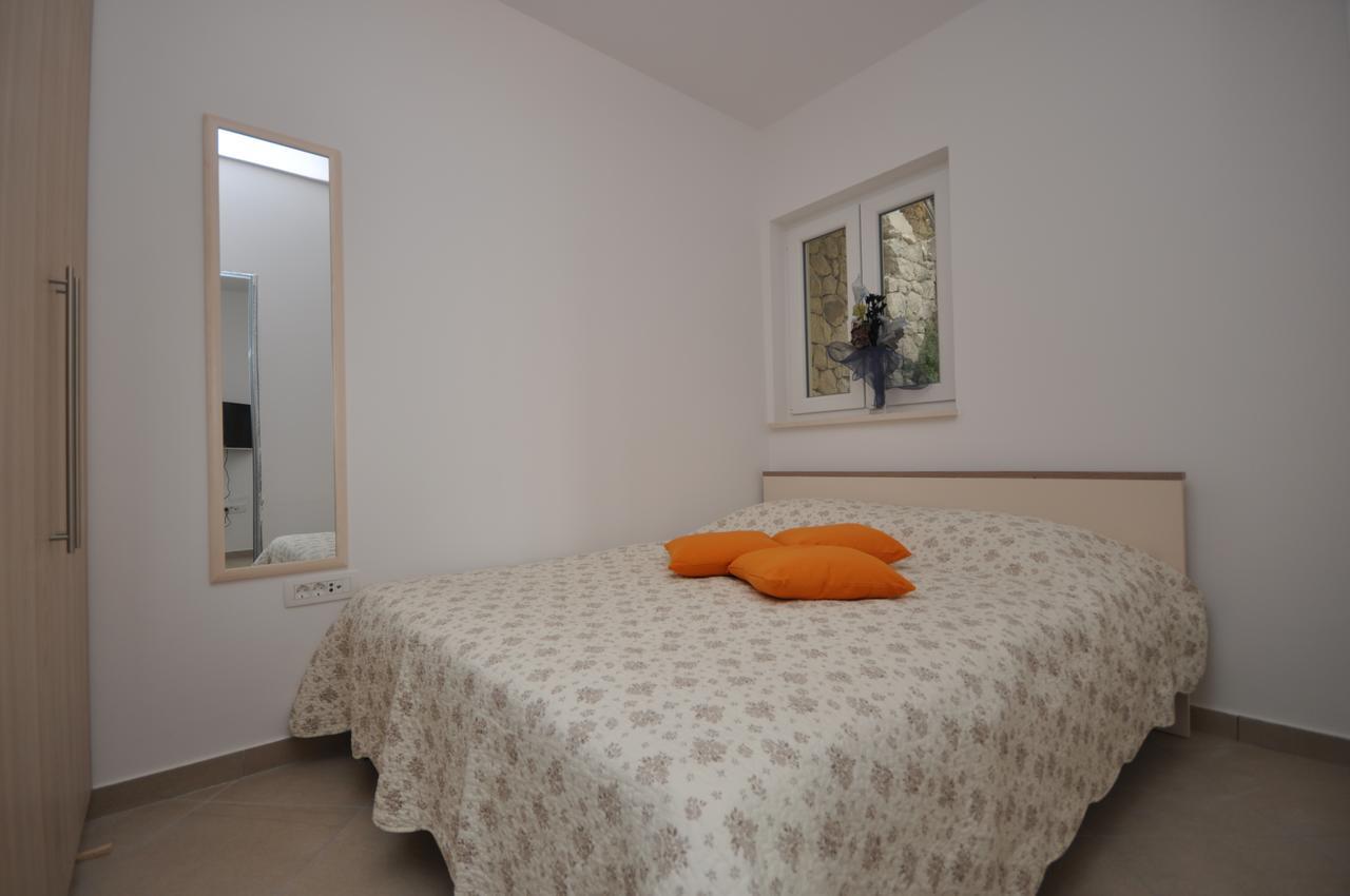Apartments Rose Pisak Bagian luar foto