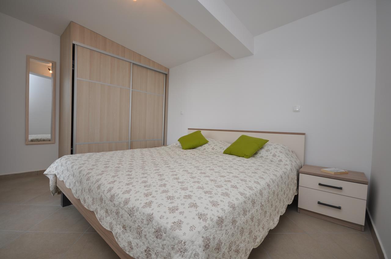 Apartments Rose Pisak Bagian luar foto